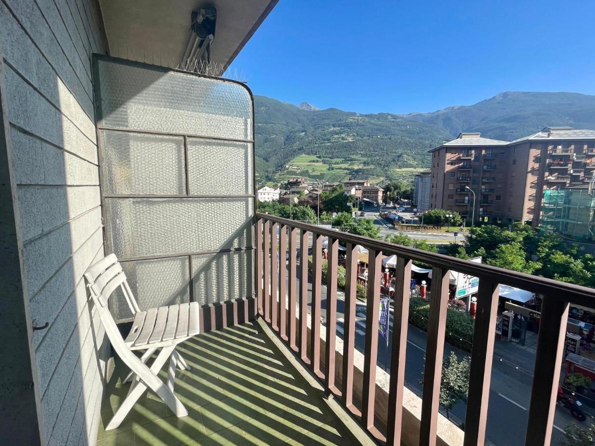 Rustic House Aosta Apartment Bagian luar foto